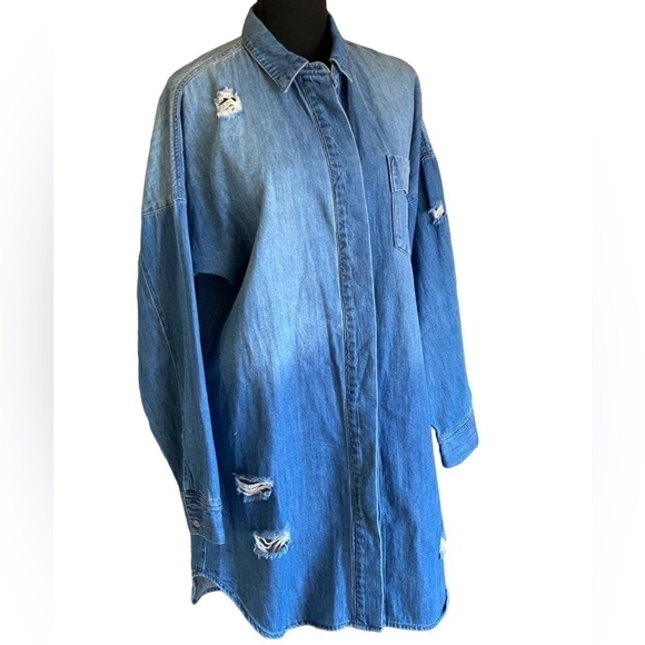 Life in Progress Denim Shirt Jacket Women’s Size Medium Destroyed Blue Baddie - Picture 1 of 11
